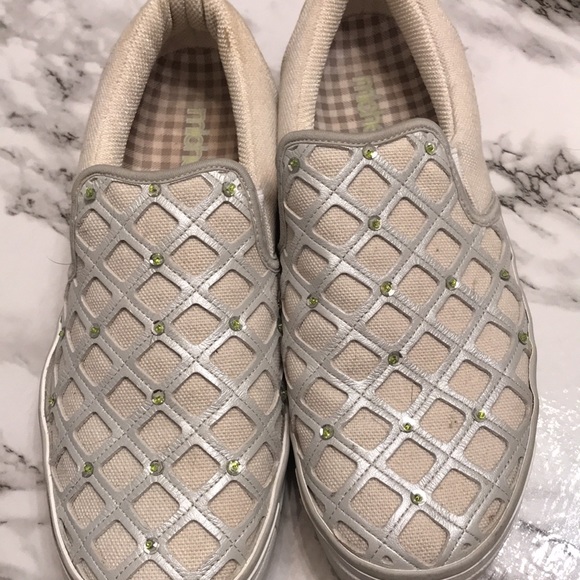 Michelle K slip on shoes size 8 very pretty. - Picture 4 of 6